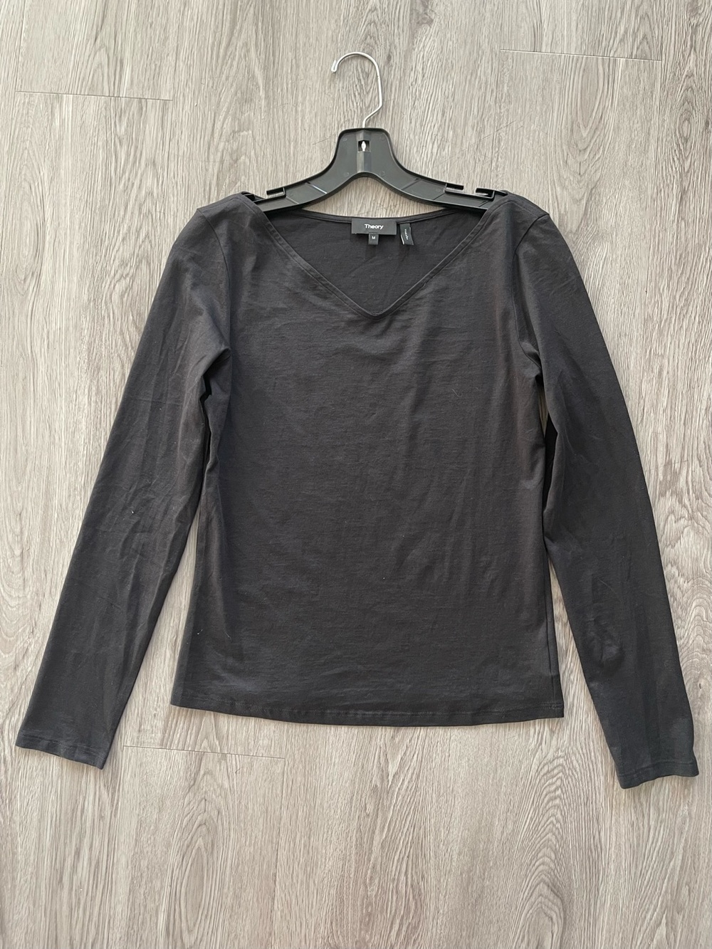 Theory black long sleeve organic cotton tee